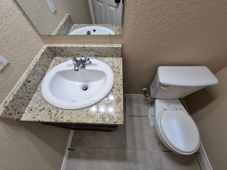 8710 Vista de Nubes, Converse, TX à vendre - Photo de l’immeuble – Image 3 sur 37
