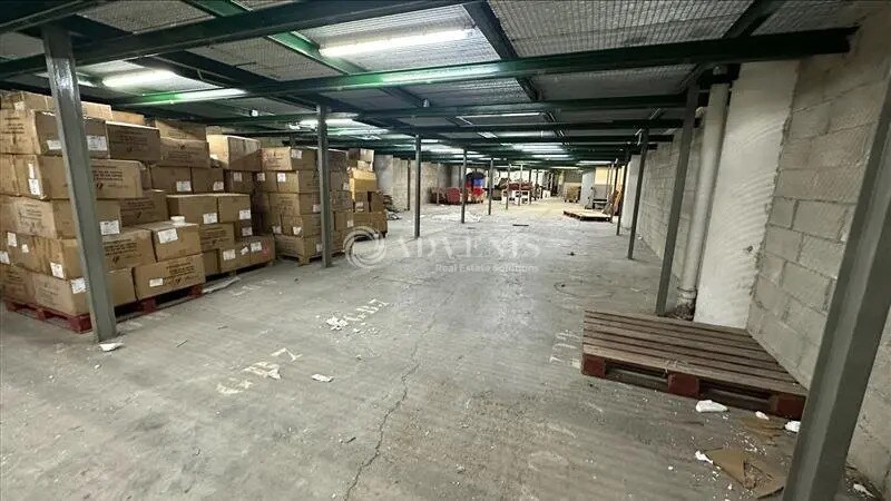 Local d’activités dans Bagnolet à louer - Photo de l’immeuble – Image 3 sur 8