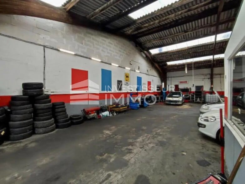 Industriel/Logistique dans Vaux-le-Pénil à vendre - Photo de l’immeuble – Image 3 sur 5