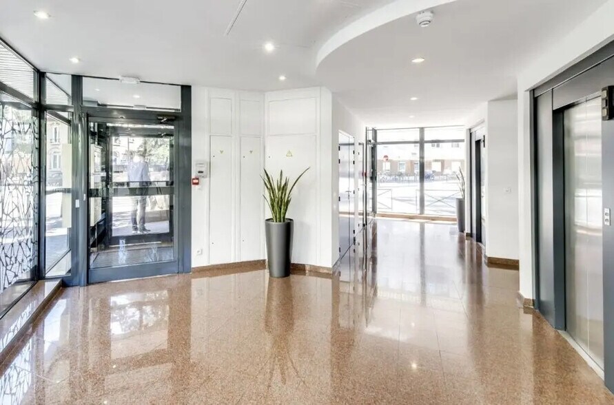 76 Boulevard De La République, Boulogne-Billancourt à louer - Photo de l’immeuble – Image 2 sur 6