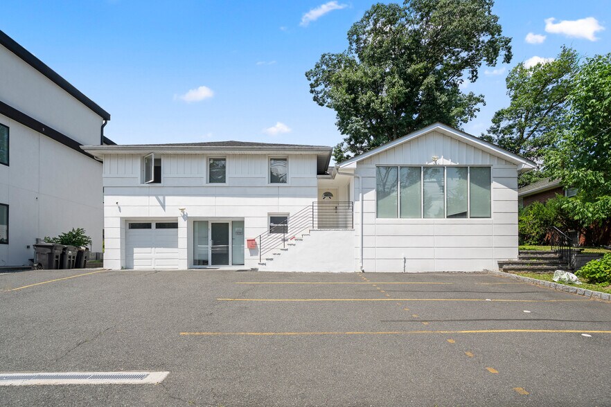 1095 Palisade Ave, Fort Lee, NJ à vendre - Photo de l’immeuble – Image 2 sur 19