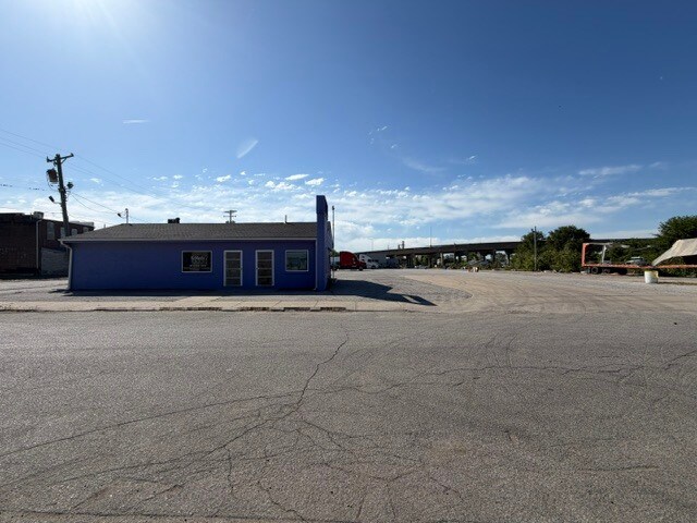 41 Lyon Ave, Kansas City, KS à louer - Photo de l’immeuble – Image 2 sur 8