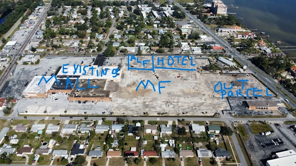3550 S Washington Ave, Titusville, FL à vendre - Photo de l’immeuble – Image 2 sur 47