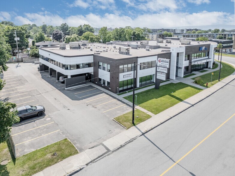 3035 Av Maricourt, Québec, QC à louer - Photo de l’immeuble – Image 1 sur 7
