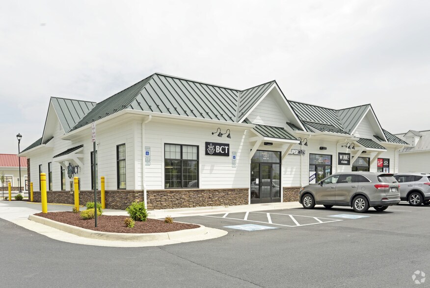 1201 Wolf Rock Dr, Purcellville, VA à louer - Photo principale – Image 1 sur 1
