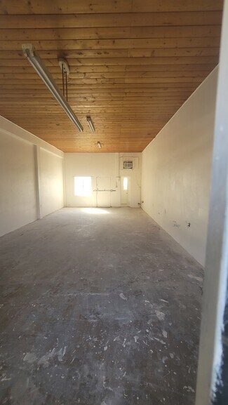 Plus de détails pour 913 E Base Line St, San Bernardino, CA - Local commercial à louer