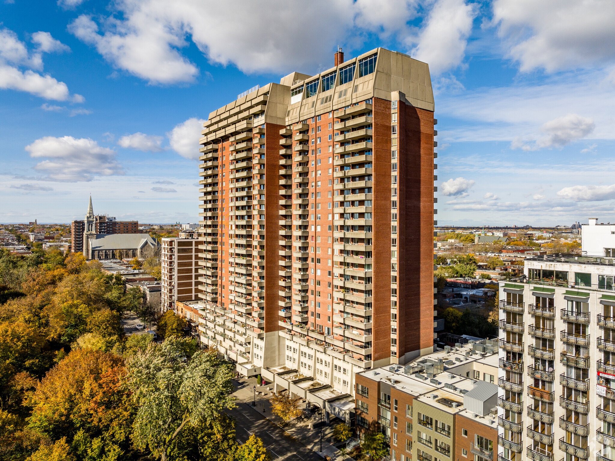 3535 Av Papineau, Montréal, QC à vendre Photo principale– Image 1 sur 7
