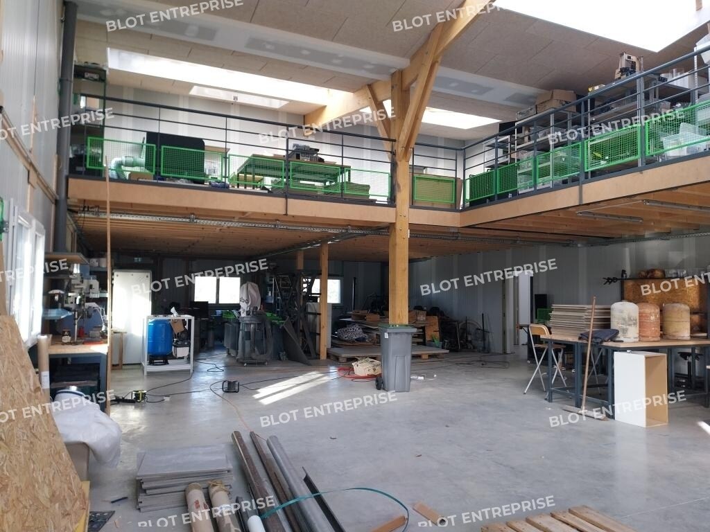 Local d'activités dans Guer à vendre Photo intérieure– Image 1 sur 7