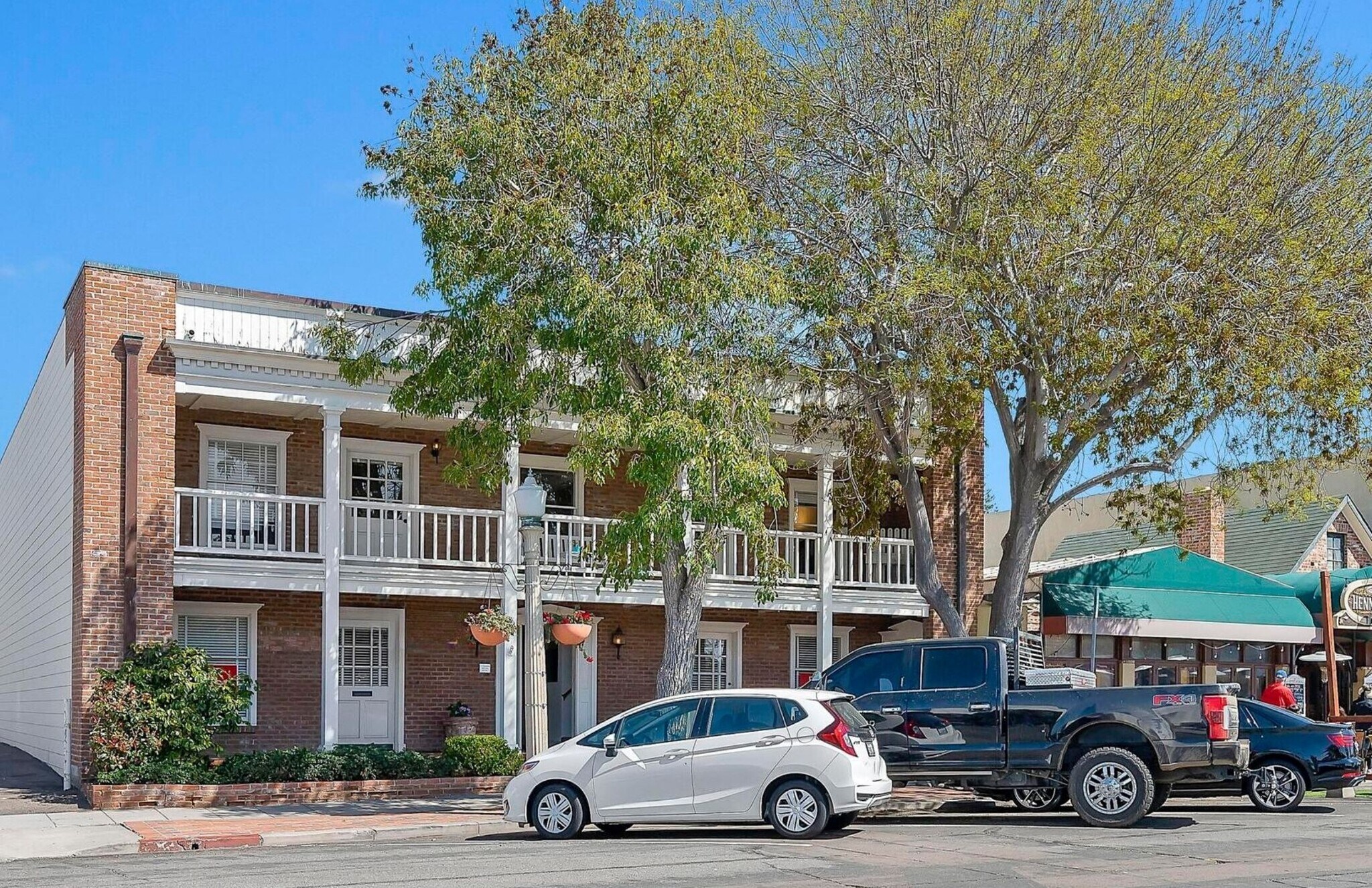 7817 Herschel Ave, La Jolla, CA à louer Photo de l’immeuble– Image 1 sur 10