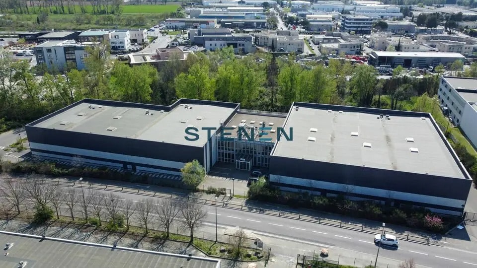 Local d’activités dans Aix-en-Provence à louer - Photo de l’immeuble – Image 2 sur 12