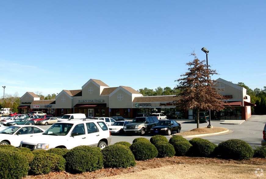 2340 Towne Lake Pky, Woodstock, GA à louer - Photo de l’immeuble – Image 2 sur 11