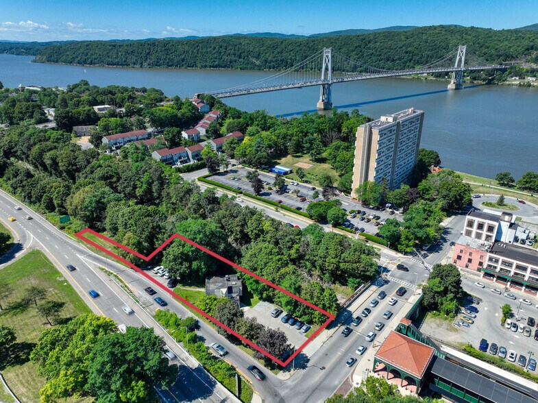 56 Main St, Poughkeepsie, NY à louer - Photo de l’immeuble – Image 2 sur 15