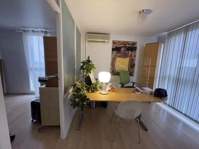 Plus de détails pour 12 Avenue General De Gaulle, Grasse - Bureau à louer