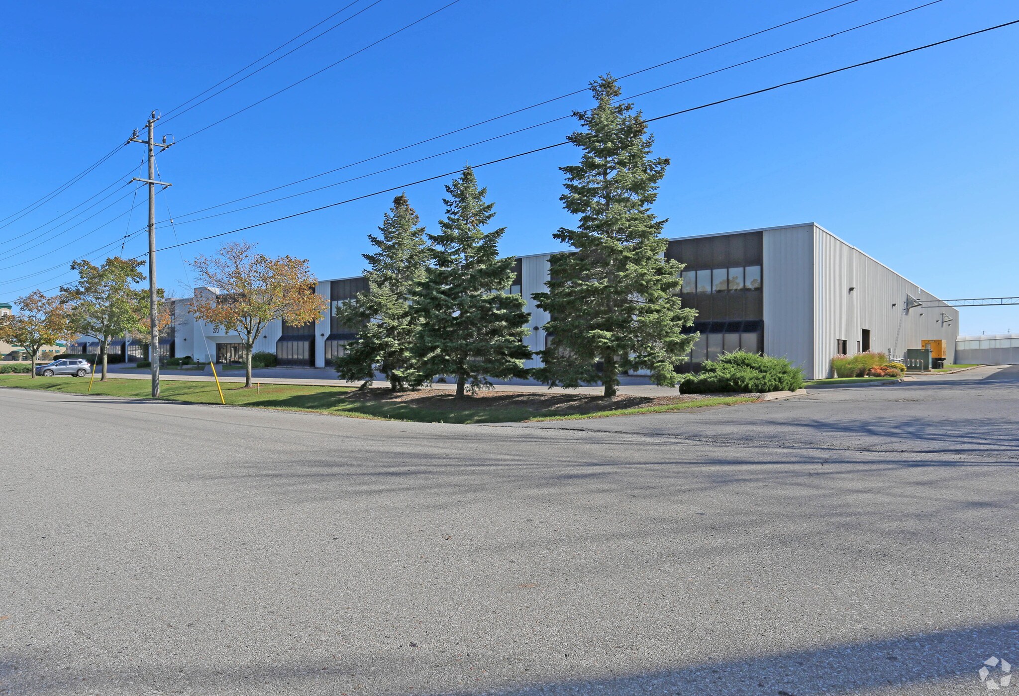 270 Hunter Rd, Grimsby, ON à louer Photo principale– Image 1 sur 7