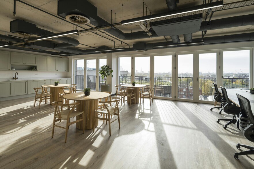 1 Sterling Way, Londres à louer - Photo de l’immeuble – Image 1 sur 49