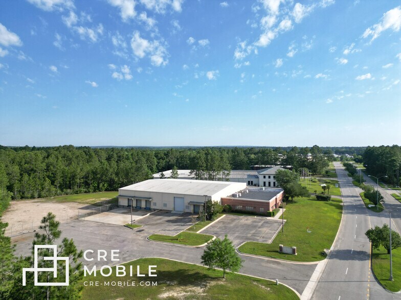 5640 Commerce Blvd E, Mobile, AL à louer - Photo de l’immeuble – Image 2 sur 18