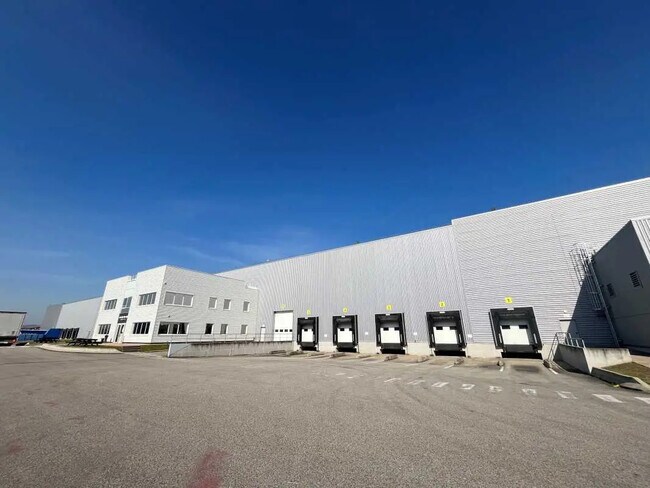 Plus de détails pour 555 Rue De La Craz, Dagneux - Industriel/Logistique à louer