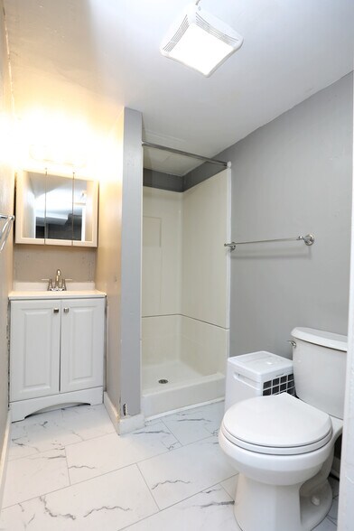 83 Green St, Kingston, NY à vendre - Photo intérieure – Image 3 sur 23