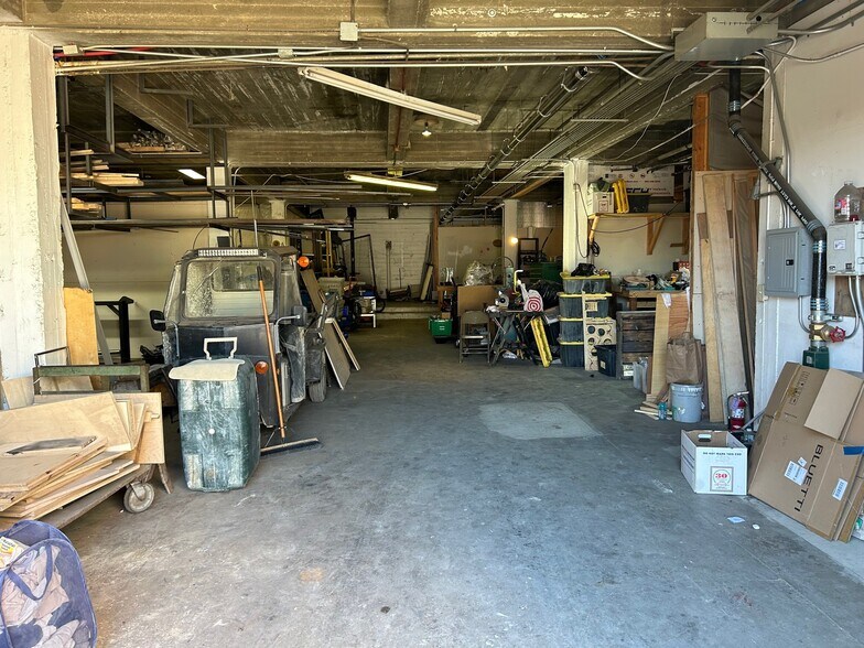 951A Hudson Ave, San Francisco, CA à louer - Photo intérieure – Image 2 sur 12