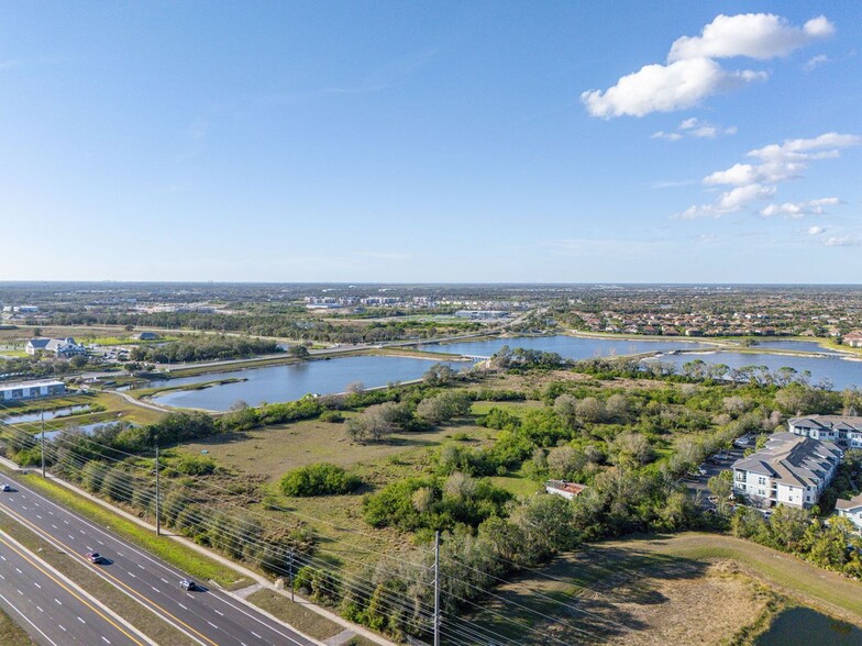 13115 State Road 70 E, Lakewood Ranch, FL à louer - Photo de l’immeuble – Image 3 sur 7