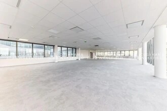 Bureau dans Châtillon à louer Photo intérieure– Image 2 sur 8