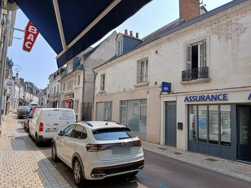 Local commercial dans Saint-Avertin à vendre Photo de l’immeuble– Image 1 sur 3
