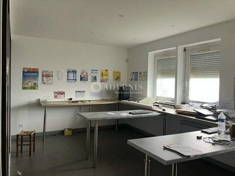 Bureau dans Bourges à louer - Photo de l’immeuble – Image 3 sur 5