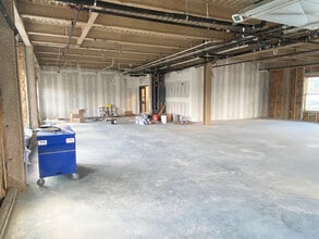 145 S Raleigh St, Fuquay Varina, NC à louer Photo intérieure– Image 2 sur 4