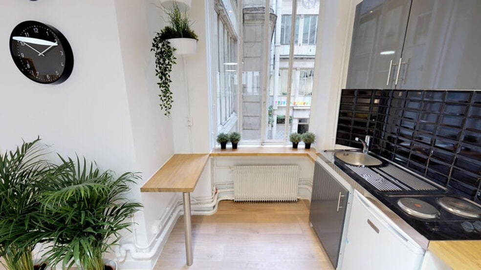 29 Rue Des Petites Ecuries, Paris à louer - Photo intérieure – Image 3 sur 9
