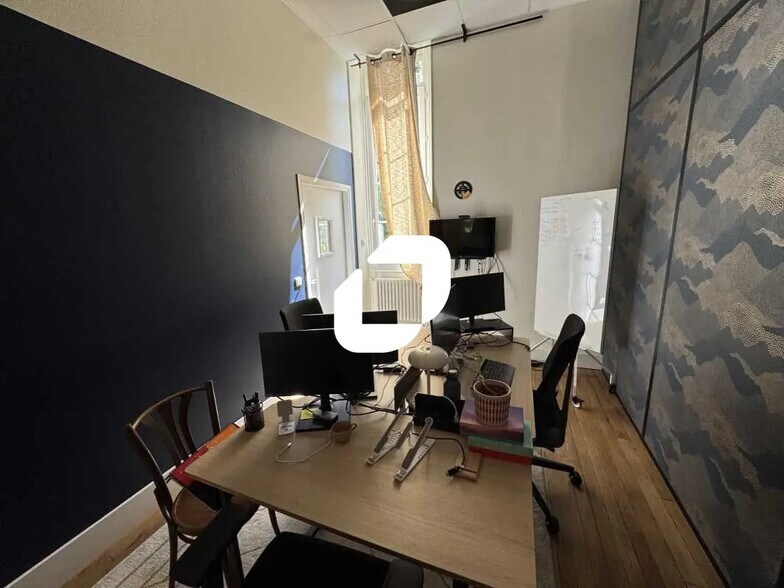 Bureau dans Antony à louer - Photo de l’immeuble – Image 2 sur 11