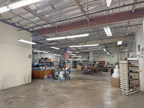 1701 Piner Rd, Santa Rosa, CA à louer Photo intérieure– Image 1 sur 8