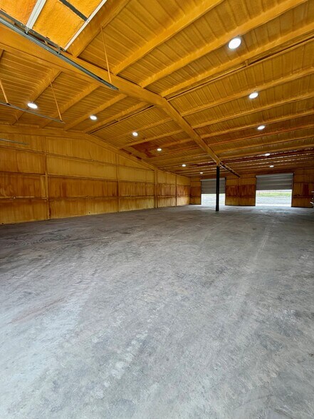 12125 Jacksboro Hwy, Fort Worth, TX à louer - Photo de l’immeuble – Image 3 sur 9
