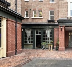 Pied Bull Yard, Londres à louer Photo de l’immeuble– Image 2 sur 10