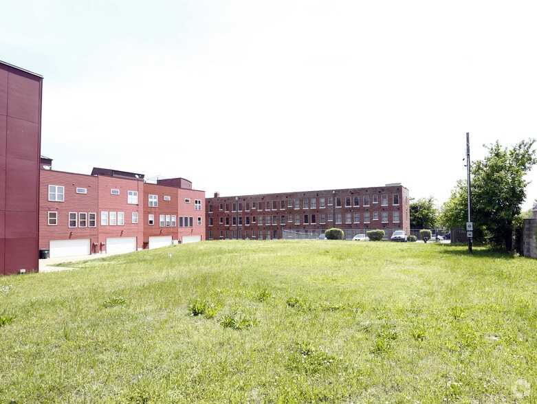 350 S Front St, Memphis, TN à vendre - Photo principale – Image 1 sur 4