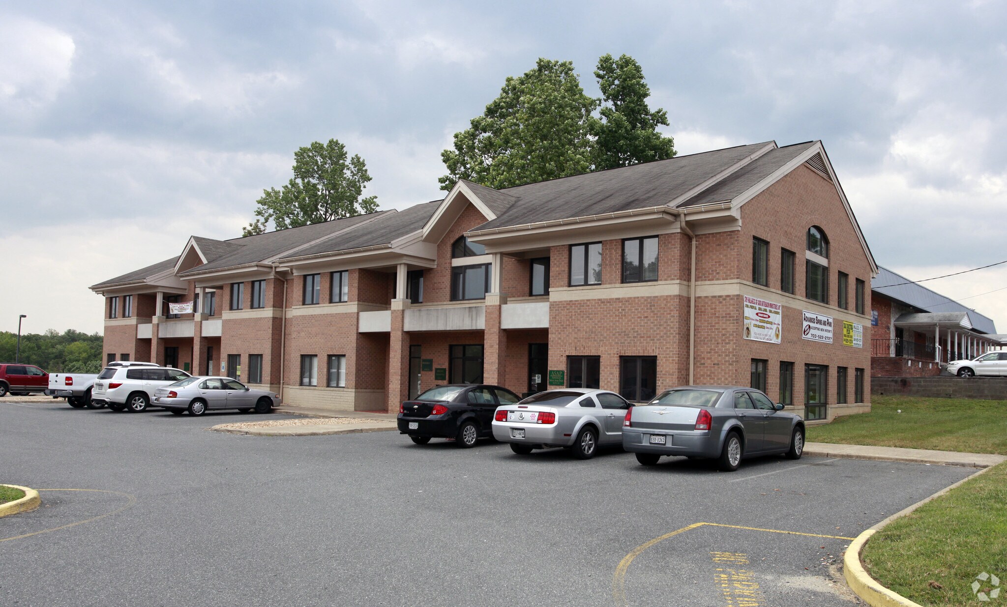 2046-2048 Jefferson Davis Hwy, Stafford, VA à louer Photo principale– Image 1 sur 9