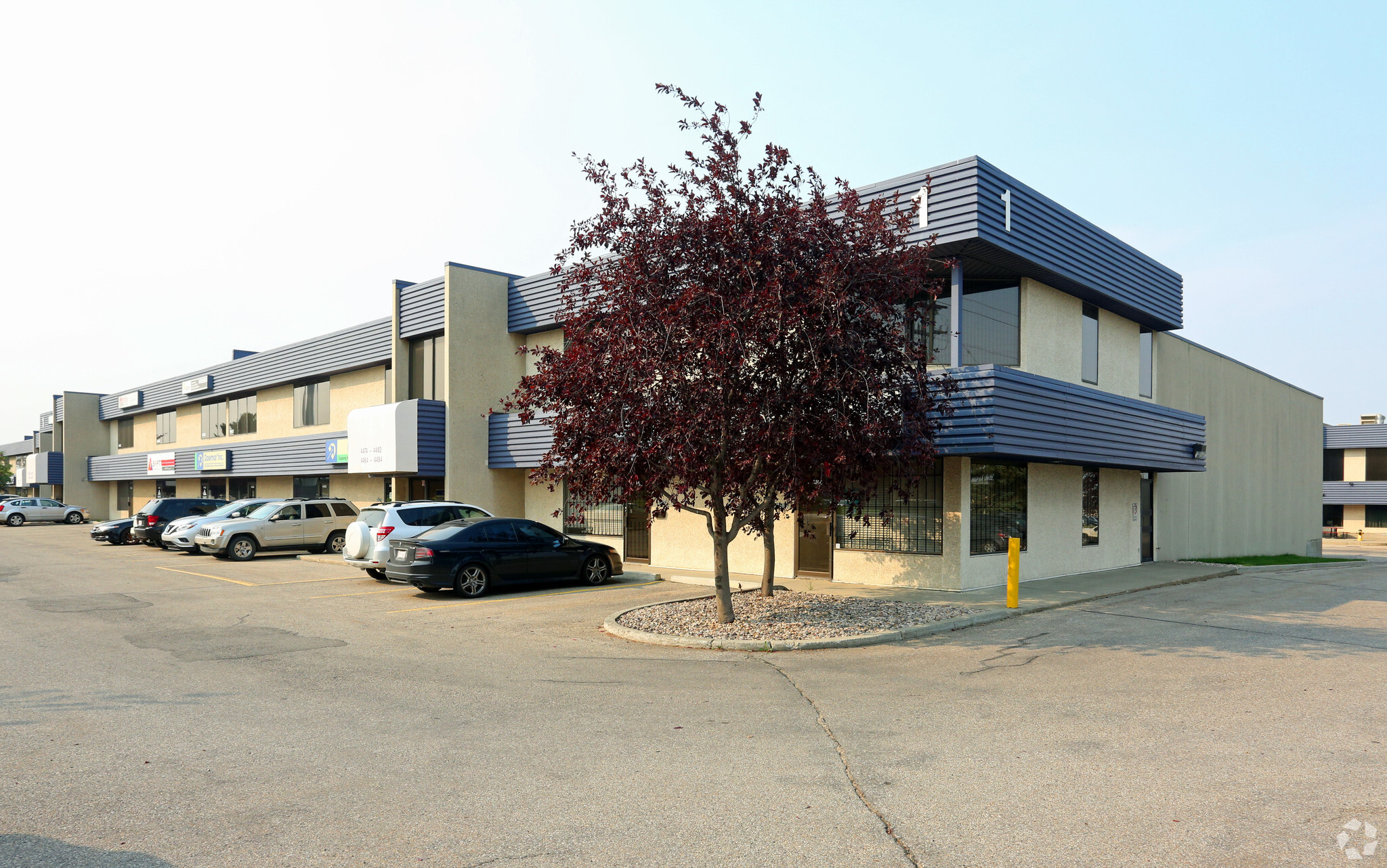 4450-4484 97 St NW, Edmonton, AB à louer Photo de l’immeuble– Image 1 sur 4