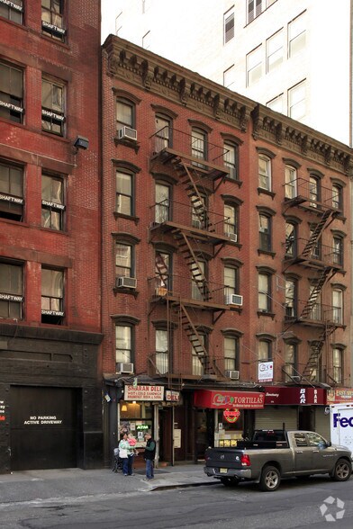 314 W 39th St, New York, NY à louer - Photo de l’immeuble – Image 2 sur 3