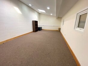 81 Canterbury St, Blackburn à louer Photo intérieure– Image 2 sur 5
