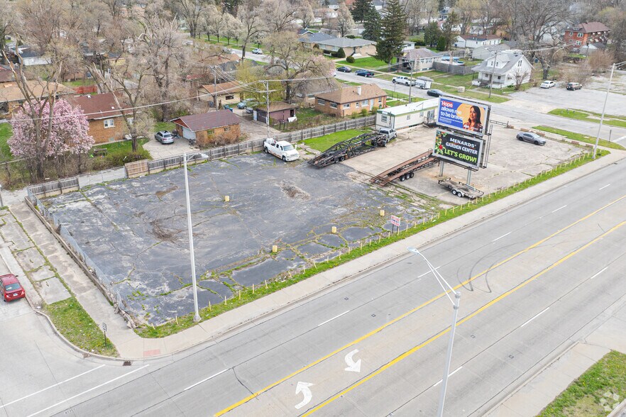 11 W 159th St, Harvey, IL à louer - Photo principale – Image 1 sur 3