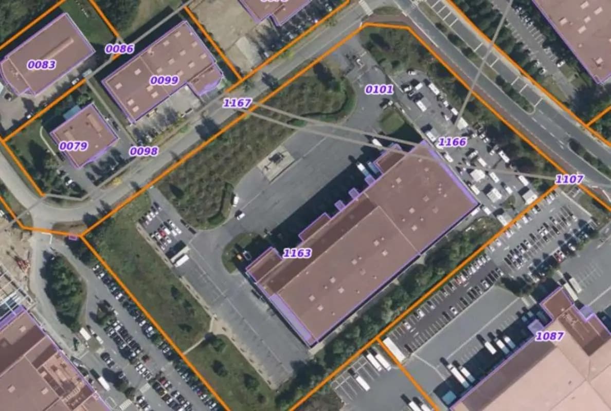 Industriel/Logistique dans SAINT-OUEN-L'AUMONE à louer Aérien– Image 1 sur 8