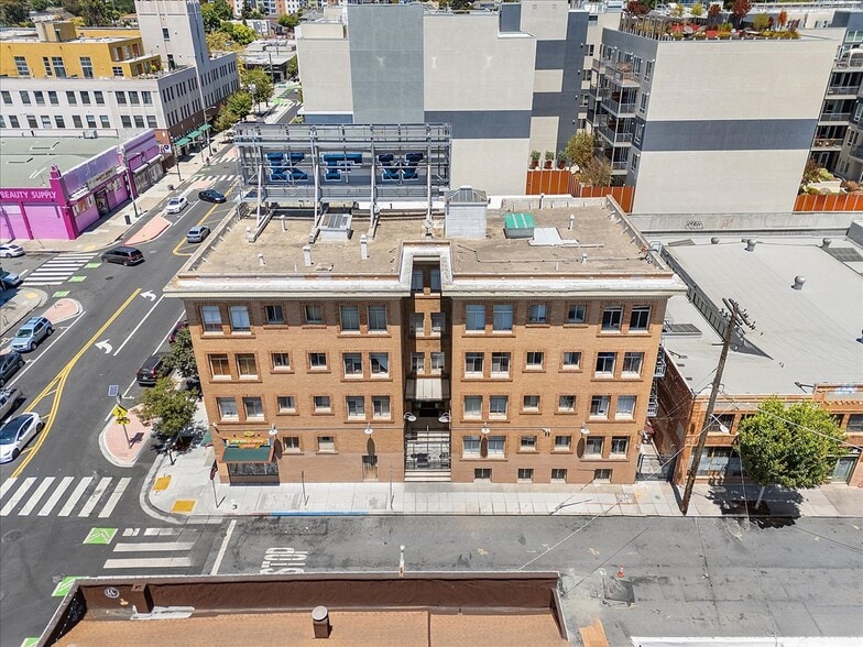 498 25th St, Oakland, CA à vendre - Photo de l’immeuble – Image 3 sur 46