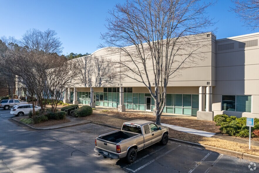 300 Townpark Dr NW, Kennesaw, GA à louer - Photo de l’immeuble – Image 3 sur 7