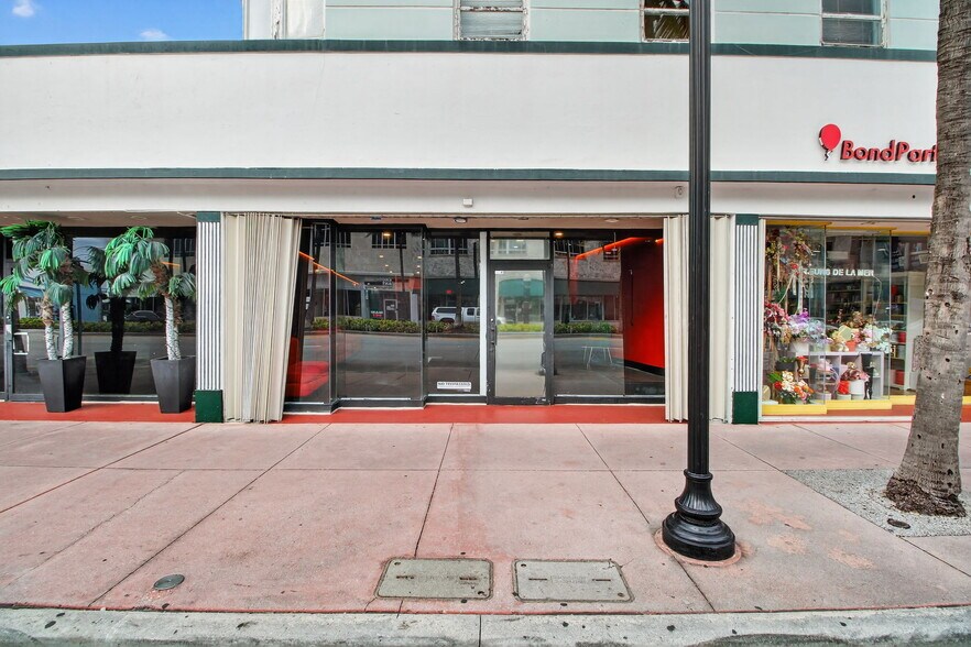 1210 Washington Ave, Miami Beach, FL à louer - Photo de l’immeuble – Image 2 sur 47