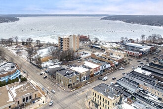 704 W Main St, Lake Geneva, WI - VUE AÉRIENNE  vue de carte