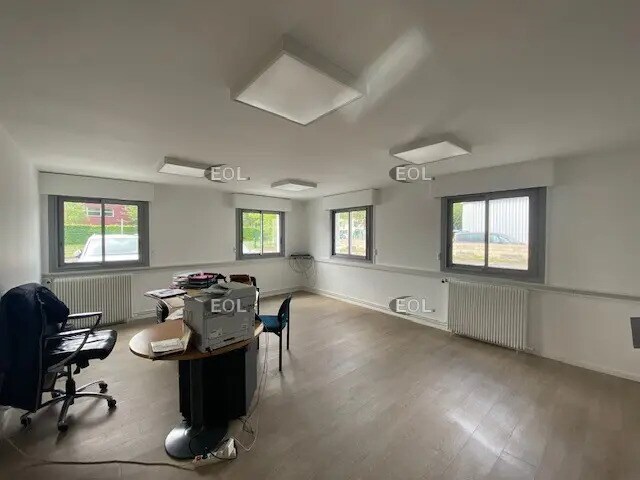 Local d’activités dans Bondoufle à louer - Photo de l’immeuble – Image 2 sur 13