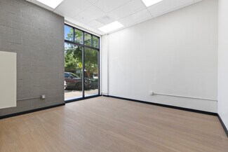 Plus de détails pour 939 10th St, Modesto, CA - Bureau/Local commercial à louer