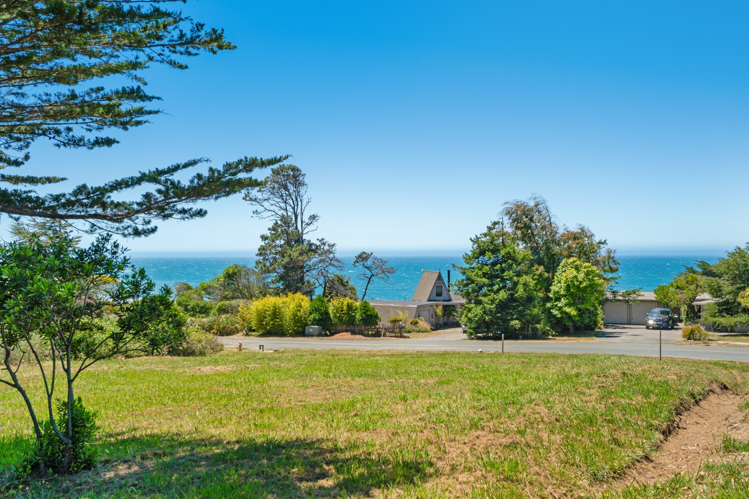38981 Ocean Dr, Gualala, CA à vendre Photo principale– Image 1 sur 7