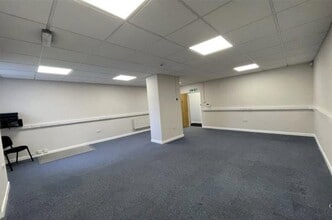 12 Tallon Rd, Brentwood à louer Photo intérieure– Image 2 sur 3