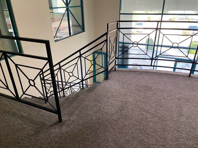 207-211 Erie St, Pomona, CA à louer - Photo de l’immeuble – Image 3 sur 32