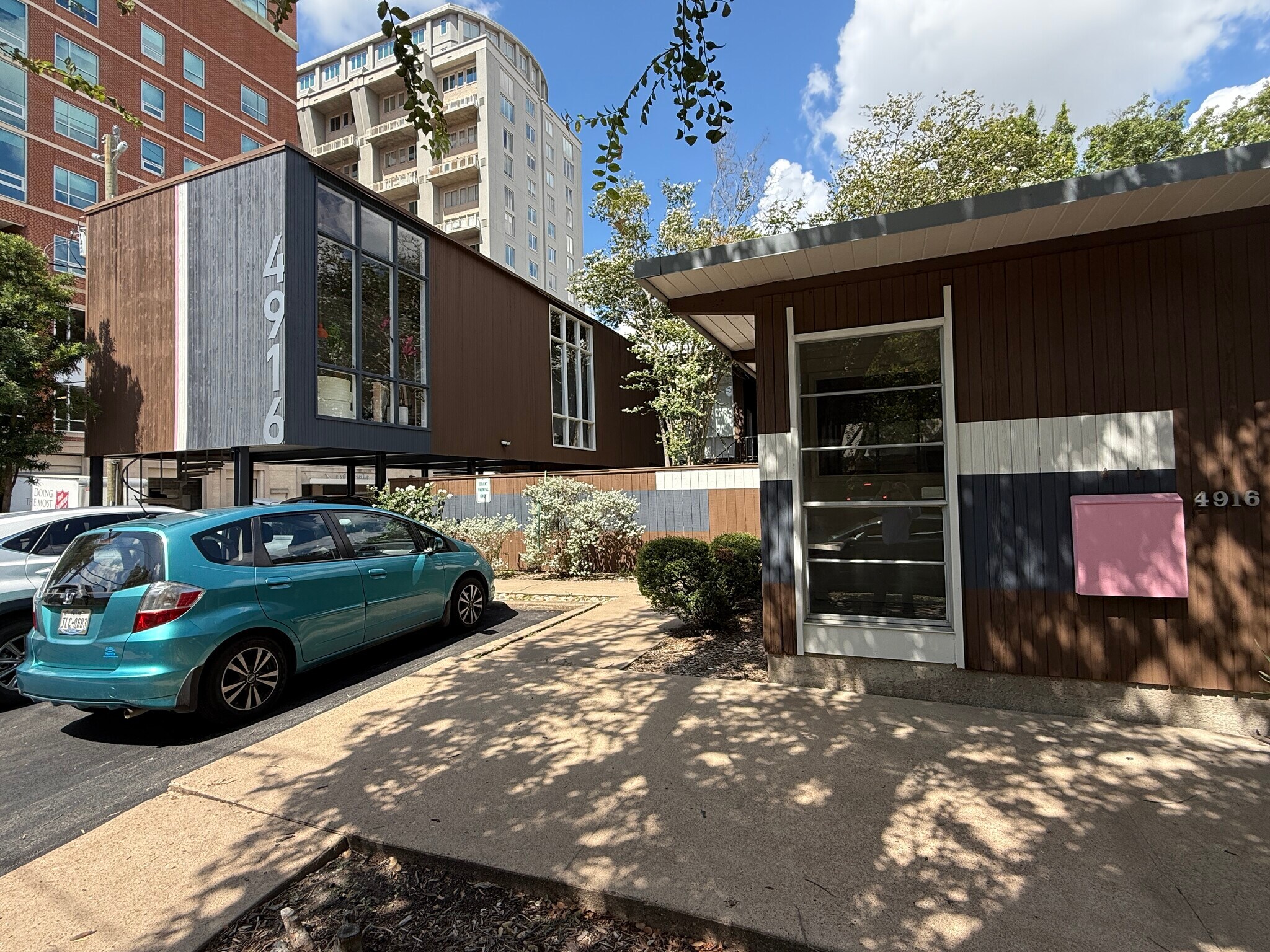 4916 Kelvin Dr, Houston, TX à louer Photo principale– Image 1 sur 32